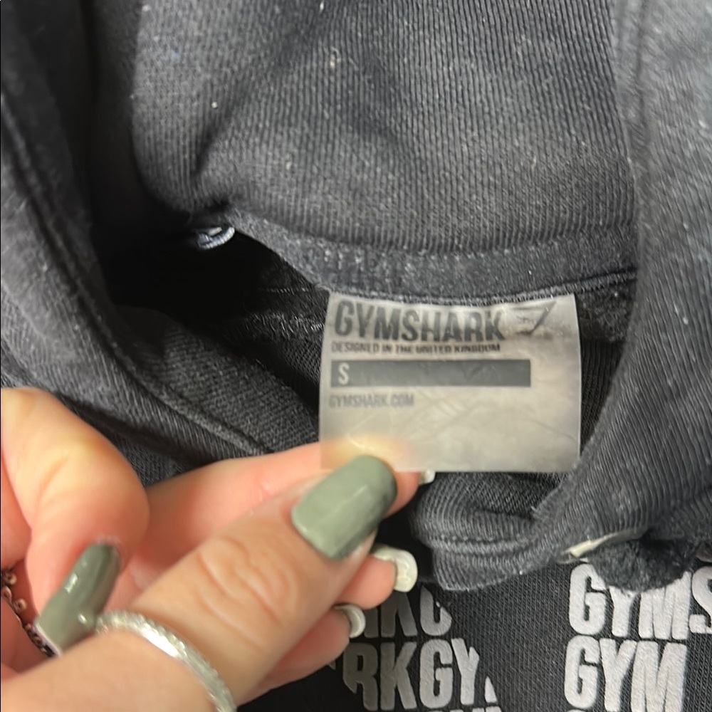 Gymshark Black Cropped Logo Hoodie - Picture 2 of 3